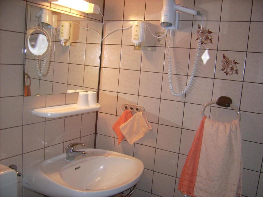 Gaestehaus Hochrhoenblick Schönau an der Brend Eksteriør bilde